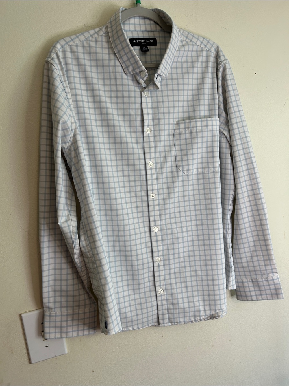Mizzen+Main White Dress Shirt with Light Blue Grid